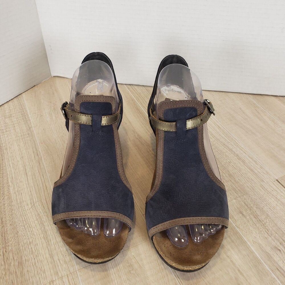 NAOT  Fiona Womens sz 7/ 38 Sandals Dark Blue low Wedge heel Adjustable Strap - Picture 2 of 8